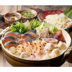 北海道名物 7種の具材を使用した石狩鍋セット【送料込み】