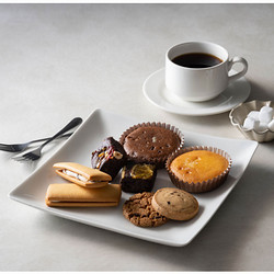 ［ホテルオークラ］スイーツギフト １３個