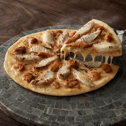 【1週目限定】［八雲イタリアンピアット］北海道天然ふぐ・うに醤油 リコッタチーズピッツァ