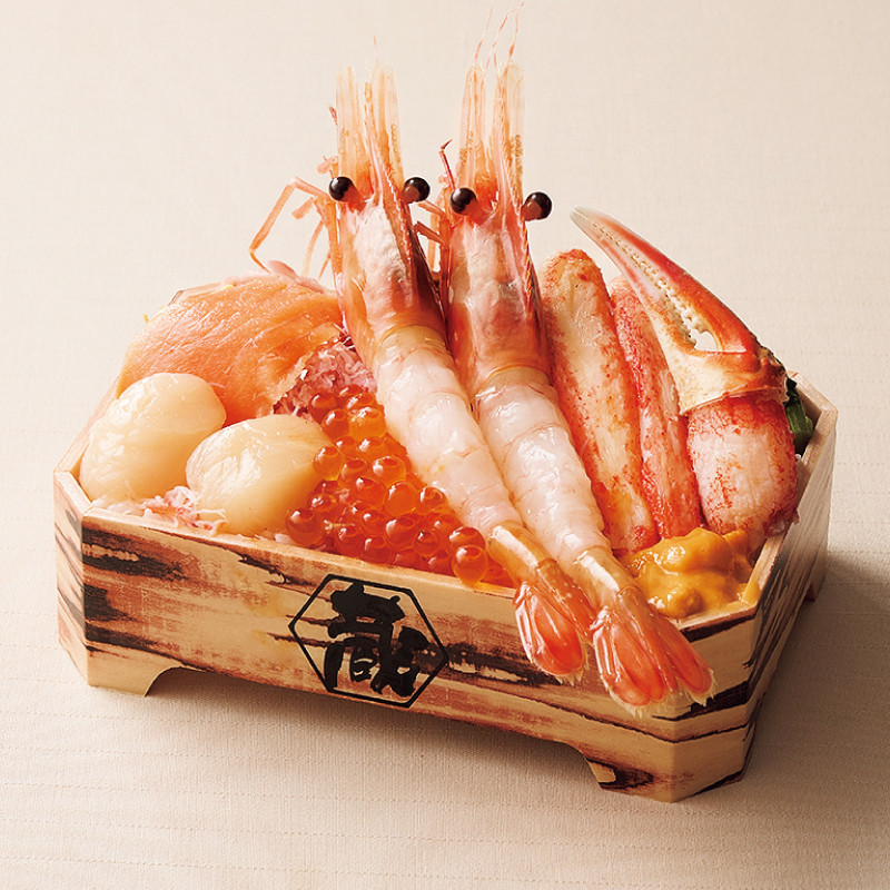［魚と肉と北海道 蔵］ボタンエビとオオズワイガニの北の宝弁当