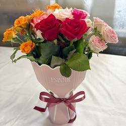 【年明け配送】［リンクフローリスト］そのまま飾れる！バラ農園おまかせバラ10本のブーケ【送料込み】