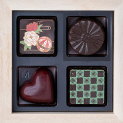 ［ショコラティエ川路］和ショコラ4粒入り