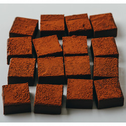 ［CocoChouChou（ココシュシュ）］ヴィーガン生チョコレート （プレーン）