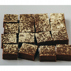 ［CocoChouChou（ココシュシュ）］ヴィーガン生チョコレート （ジンジャー）