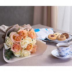 ［ホシファーム］フリルブーケ12本ホワイトオレンジ＆4種の焼き菓子とRCDCコーヒーセット7個【送料込み】