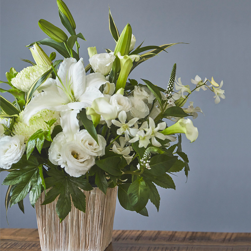 D.STYLE flowers（ディー・スタイル フラワーズ）］＜お供え生花