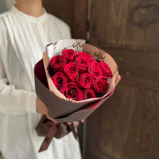 リンクフローリスト］プレミアムローズ（大輪）赤薔薇 12本のバラの