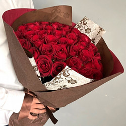 ［リンクフローリスト］プレミアムローズ（大輪）赤薔薇 50本のバラの花束【送料込み】