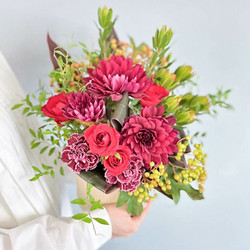 ［リンクフローリスト］フォーマルギフト フラワーアレンジメント 赤系【送料込み】