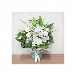 D.STYLE flowers（ディー・スタイル フラワーズ）］＜お供え生花