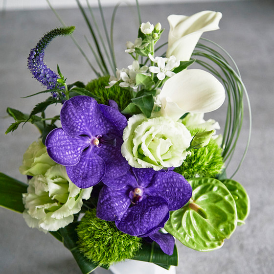 D.STYLE flowers（ディー・スタイル フラワーズ）］＜お供え生花