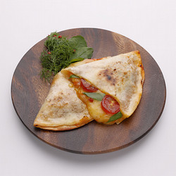 ［北野エース］proton DINING マルゲリータカルツォーネ