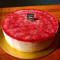 ［CAKE＆DELI Mutter（ケーキ＆デリ ムッター）］レアチーズケーキ【送料込み】