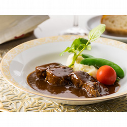 ⑩東京・日比谷 「モルソー」 秋元さくら監修　牛すね肉の赤ワイン煮込み【送料込み】