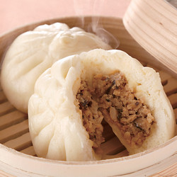 ⑪東京「赤坂四川飯店」監修　手包み肉まんセット【送料込み】