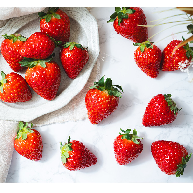 Lip幸せいちご園］奈良県産・古都華（ことか）【送料込み