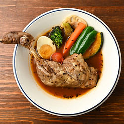 ［宮崎スープカレー］日南どり骨付きもも・綾ぶどう豚トロトロなんこつセット【送料込み】