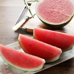 高知県産 ハウス春すいか（中玉）【送料込み】