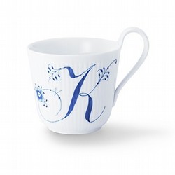［ロイヤル コペンハーゲン］ブルーフルーテッド プレイン アルファベットマグ K